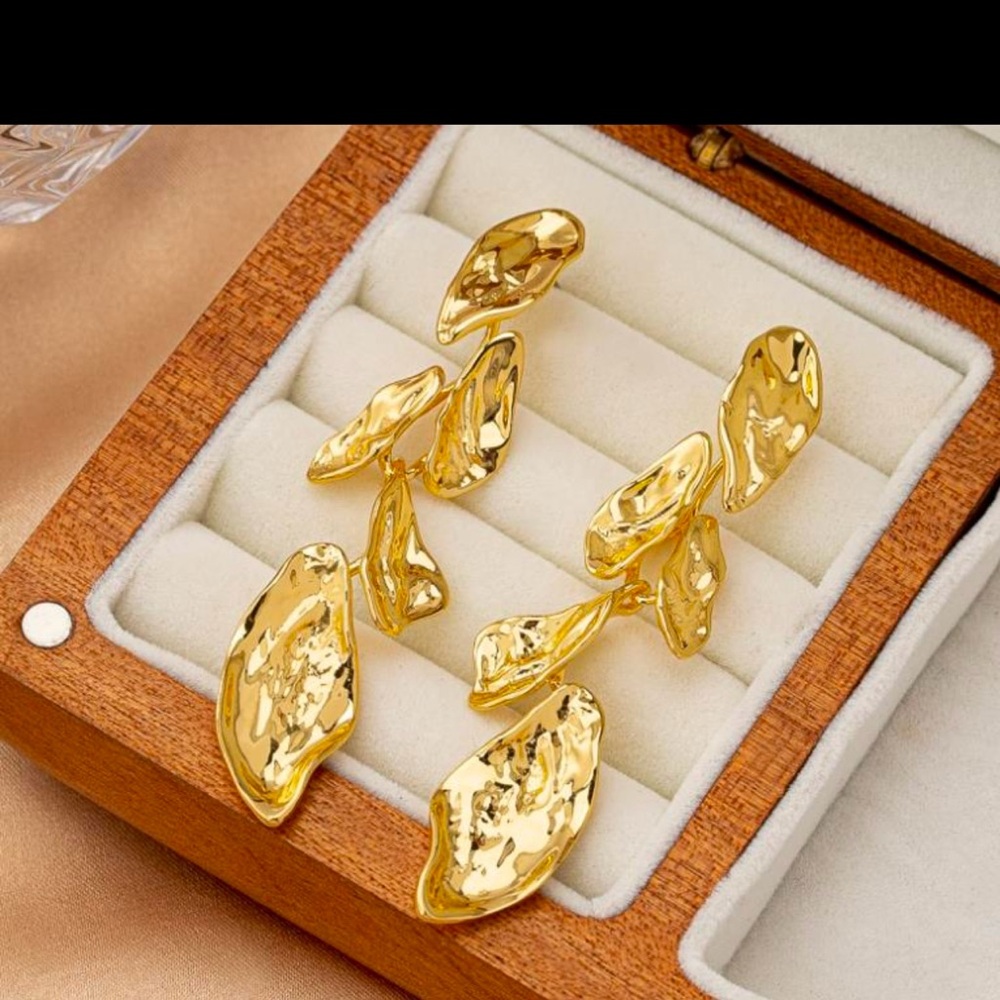 Alexis Bittar Earrings - Picture 4 of 5